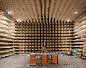 사업영역-Electromagnetic Anechoic Chamber